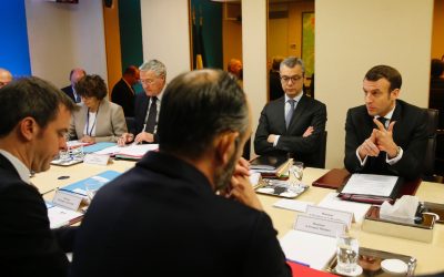 Francia24: Macron, altra pessima figura: Attacco USA alle postazioni Iraniane, il presidente francese riunirà un consiglio di difesa all’Eliseo – il commento di Rachel